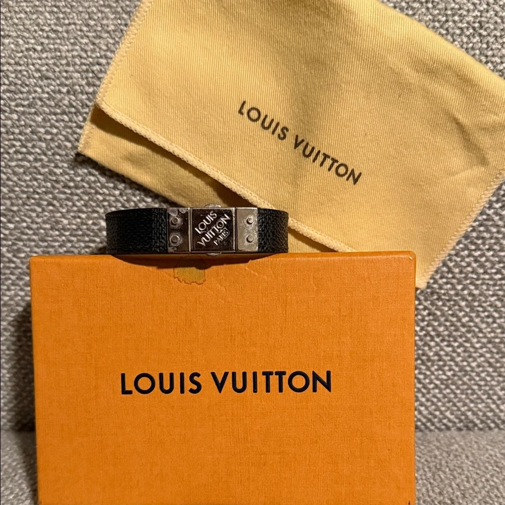 Louis Vuitton Graphite Damier Check It Black Leather Bracelet Box and Dust Bag